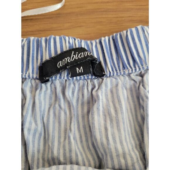 Set‎ of tops - Picture 3 of 10